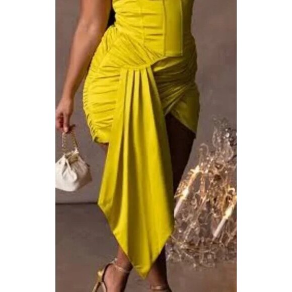 PrettyLittleThing Chartreuse Contrsucted Satin Ruched Drape Bodycon Skirt US 22 - Picture 2 of 12